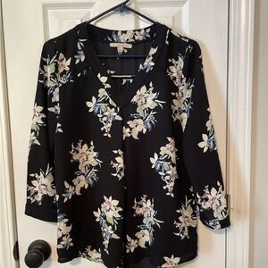 Women’s S Black Floral Top 3/4 Sleeves V Neck High Low Hem Cottagecore